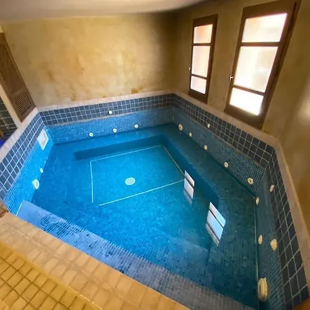 Emeraude, 9 Couple Only Au Village Naturiste Riyad Agde